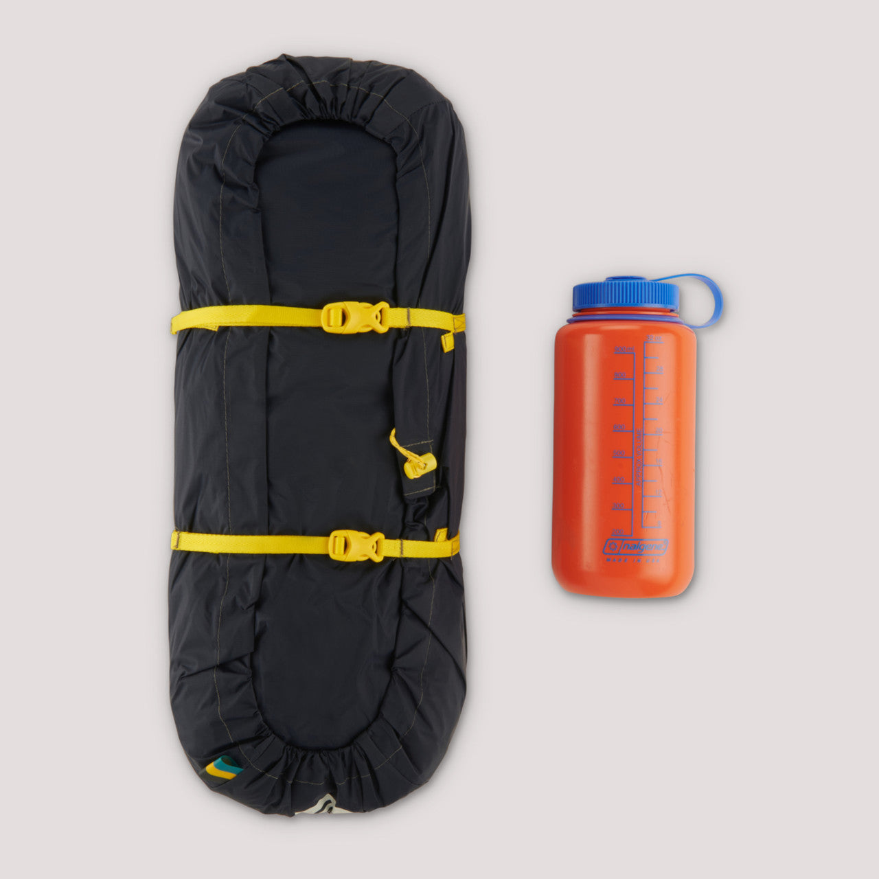 Sierra Designs Meteor Lite 2, packed, size comparison