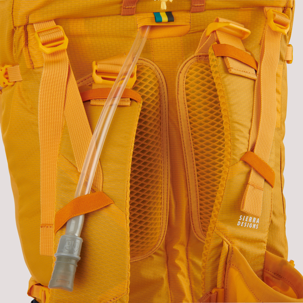 Sierra Designs Flex Capacitor 40-60 backpack hydration tube