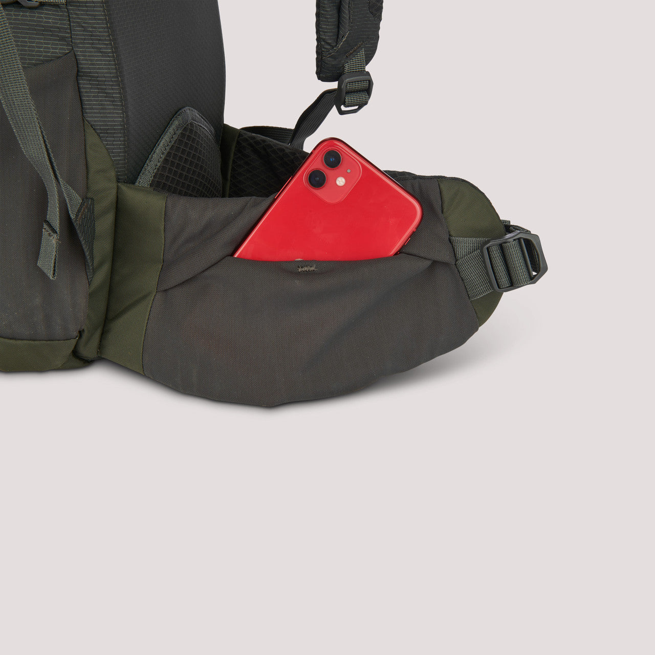 Sierra Designs Flex Hike 20-30 backpack hip belt pocket view